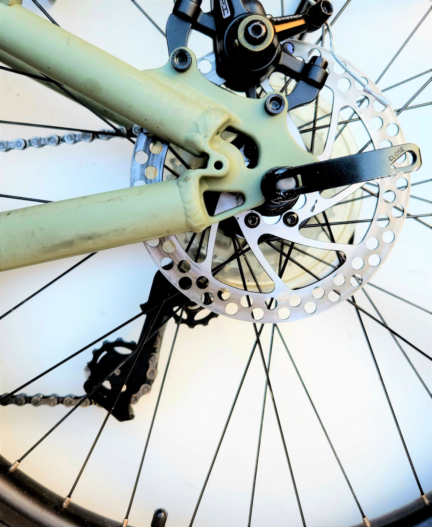 Green bike without Extra Clamp, Knobs and Plate